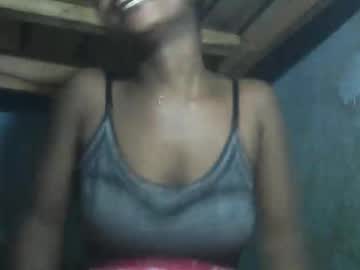Anniahi Chaturbate stream image from August 21, 2025
