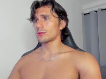 Axel_Owen Chaturbate stream image from August 21, 2025