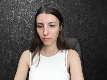 Marielleanker Chaturbate stream image from August 21, 2025
