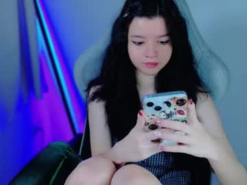 Stephybrown Chaturbate stream image from August 21, 2025