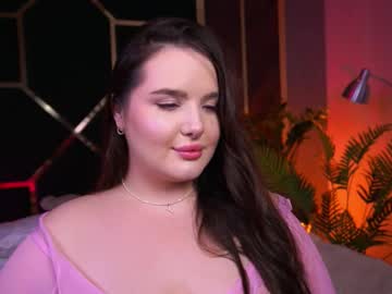 Cuteamberr Chaturbate stream image from August 22, 2025