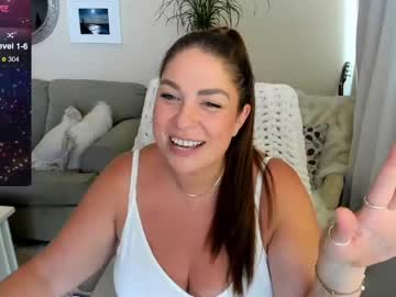 Kierareines Chaturbate stream image from August 22, 2025