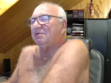 Asusandy Chaturbate stream image from August 22, 2025