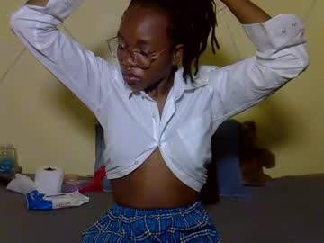 Eboniana Chaturbate stream image from August 22, 2025