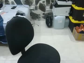Hadeshera Chaturbate stream image from August 22, 2025