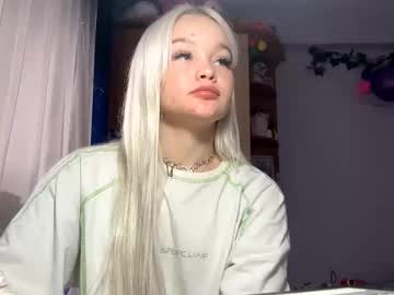 Lanitatower Chaturbate stream image from August 22, 2025