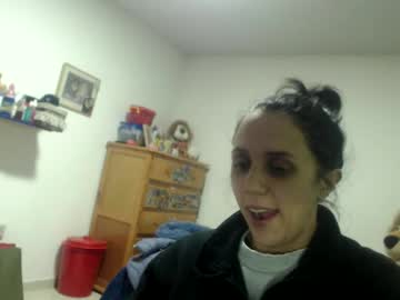 Moradulce_ Chaturbate stream image from August 22, 2025