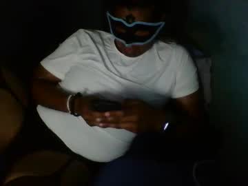 Noventaytr3s Chaturbate stream image from August 22, 2025