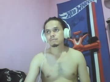 Raku2386 Chaturbate stream image from August 22, 2025