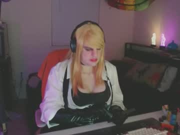 Suenami923 Chaturbate stream image from August 22, 2025