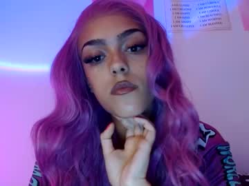 Vickyyyx Chaturbate stream image from August 22, 2025