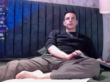 Dustin_Sonne Chaturbate stream image from August 22, 2025