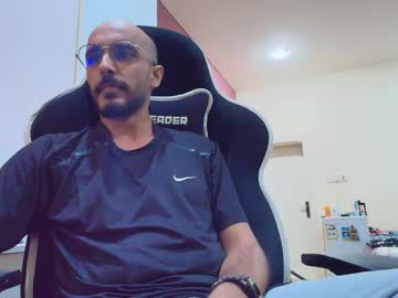 Flowthefun Chaturbate stream image from August 22, 2025