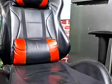 Hwurqsnsnvgi Chaturbate stream image from August 22, 2025
