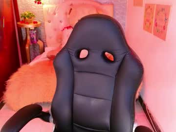 Meghan_Nill Chaturbate stream image from August 22, 2025