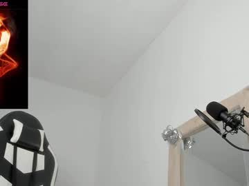 Queen_Findom Chaturbate stream image from August 22, 2025