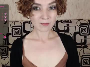 Tinawincee Chaturbate stream image from August 22, 2025