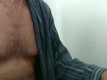 Elfyonee Chaturbate stream image from August 22, 2025