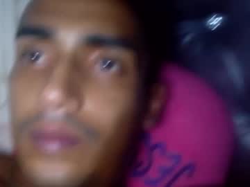 Andresfmc1997 Chaturbate stream image from August 22, 2025
