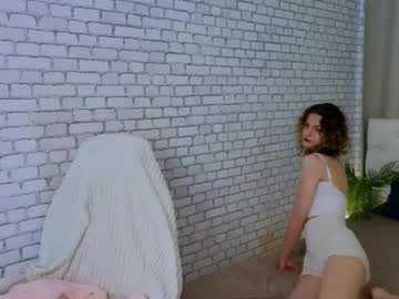 Goldentempest Chaturbate stream image from August 22, 2025