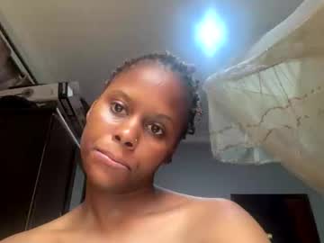 Hornybella4 Chaturbate stream image from August 22, 2025