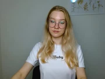 Abbymoore__ Chaturbate stream image from August 22, 2025