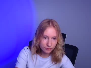 Leylaice Chaturbate stream image from August 22, 2025