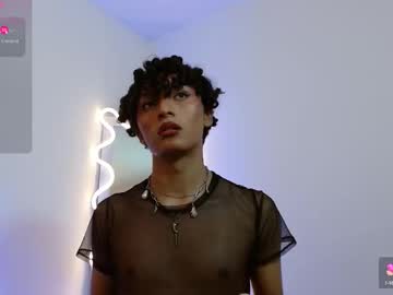 Littleblushy_Tay Chaturbate stream image from August 22, 2025