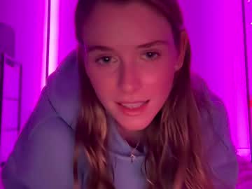 Shadebabe Chaturbate stream image from August 22, 2025