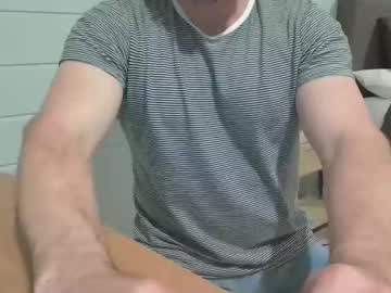 Almosthere2kom Chaturbate stream image from August 22, 2025