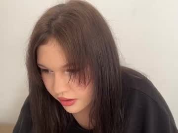 Blossommia Chaturbate stream image from August 22, 2025