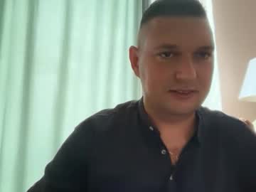 Martinpoland5 Chaturbate stream image from August 22, 2025