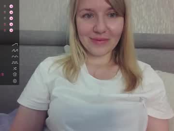 Urbadkitty Chaturbate stream image from August 22, 2025