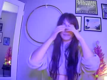 Aishalee3 Chaturbate stream image from August 22, 2025