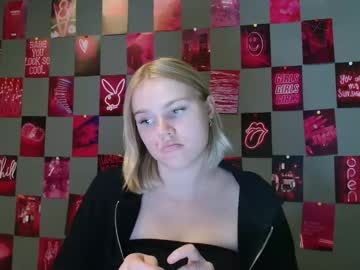 Leyla_Le Chaturbate stream image from August 22, 2025