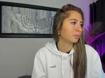 Charlote_Horny Chaturbate stream image from August 22, 2025
