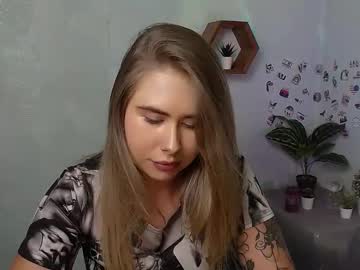 Alenagessi_ Chaturbate stream image from August 22, 2025