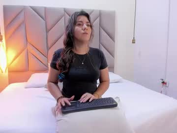Auraevens Chaturbate stream image from August 22, 2025