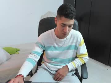 Chandler_Kenji Chaturbate stream image from August 22, 2025