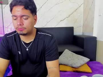 Enrique_Villa23 Chaturbate stream image from August 22, 2025