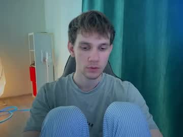 Guro_Master Chaturbate stream image from August 22, 2025