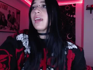 Kattze Chaturbate stream image from August 22, 2025