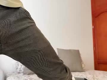 Liam_Enzho Chaturbate stream image from August 22, 2025