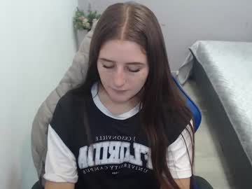 Mia_Diaz1 Chaturbate stream image from August 22, 2025