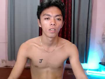 Urhot_Ethan Chaturbate stream image from August 22, 2025