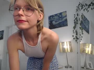 Alisa_Lisova Chaturbate stream image from August 22, 2025