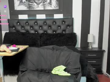 Luna_Extreme4u Chaturbate stream image from August 22, 2025