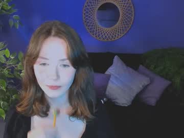 Sweetshy_ Chaturbate stream image from August 22, 2025
