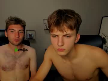Travis_Wolf_ Chaturbate stream image from August 22, 2025