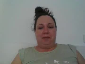 Diannecrunchy Chaturbate stream image from August 22, 2025